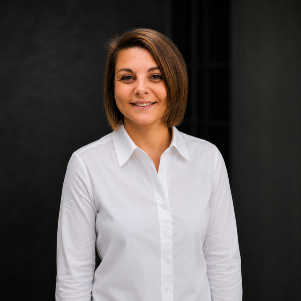 Kat, Master Stylist at Paul Mitchell The Salon, Woodlands