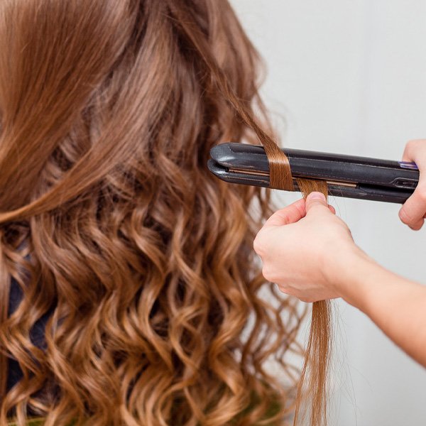 Paul-Mitchell-ServicesTonging